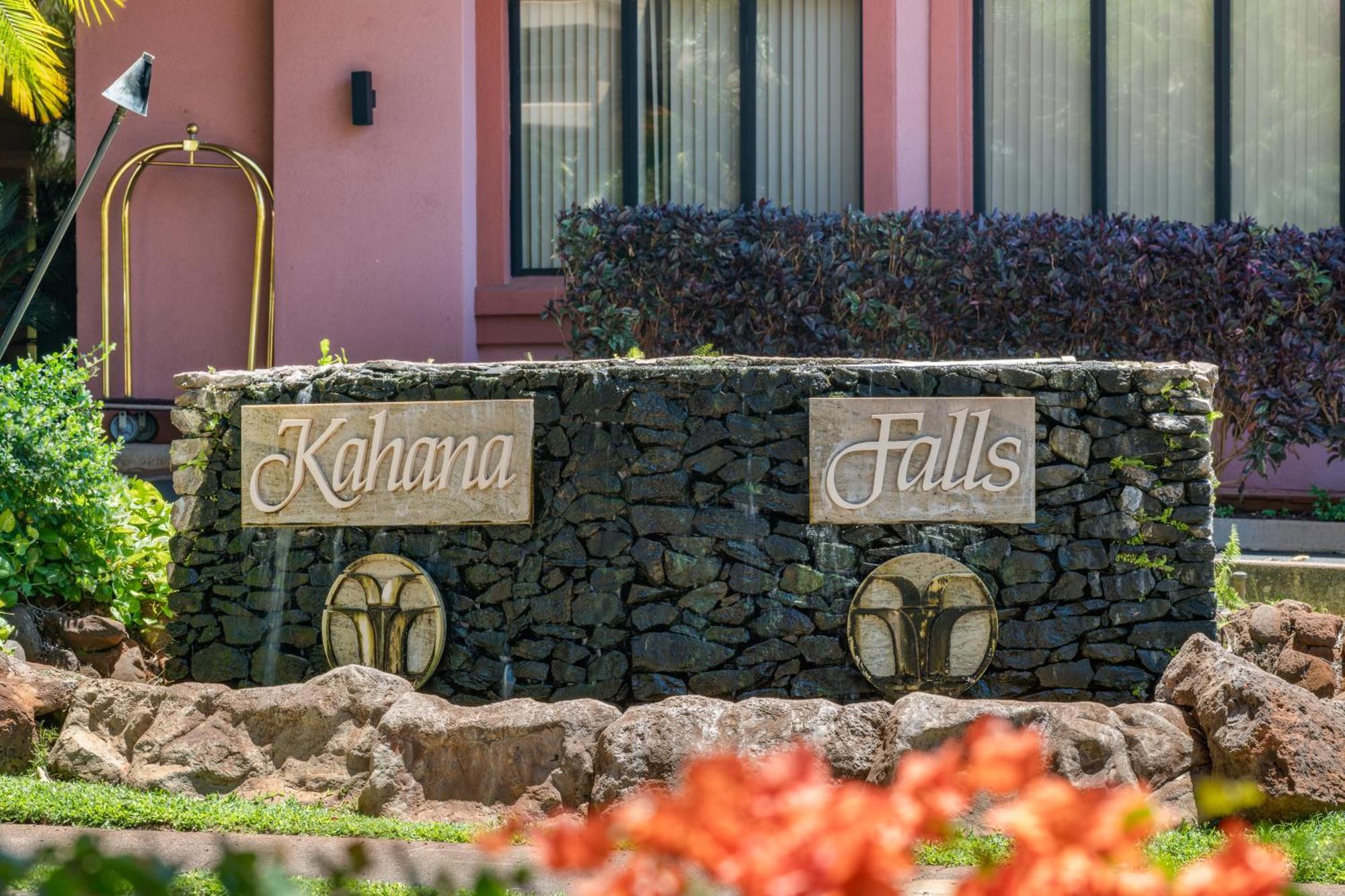 Kahana Falls Resort Napili-Honokowai Dış mekan fotoğraf