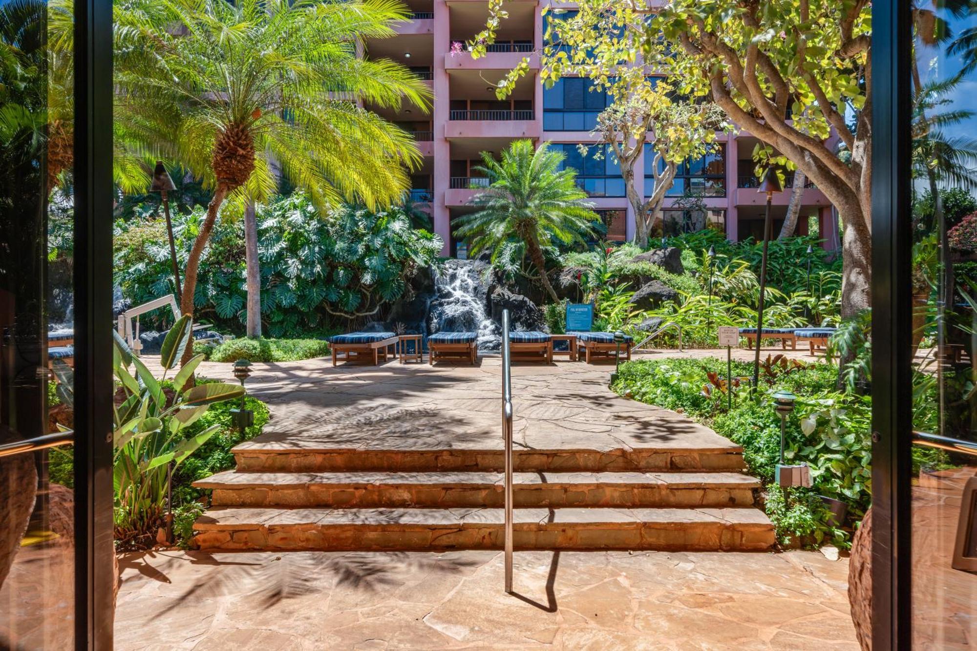 Kahana Falls Resort Napili-Honokowai Dış mekan fotoğraf