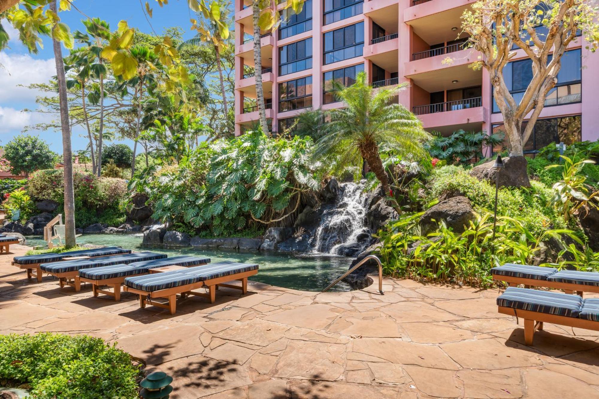 Kahana Falls Resort Napili-Honokowai Dış mekan fotoğraf