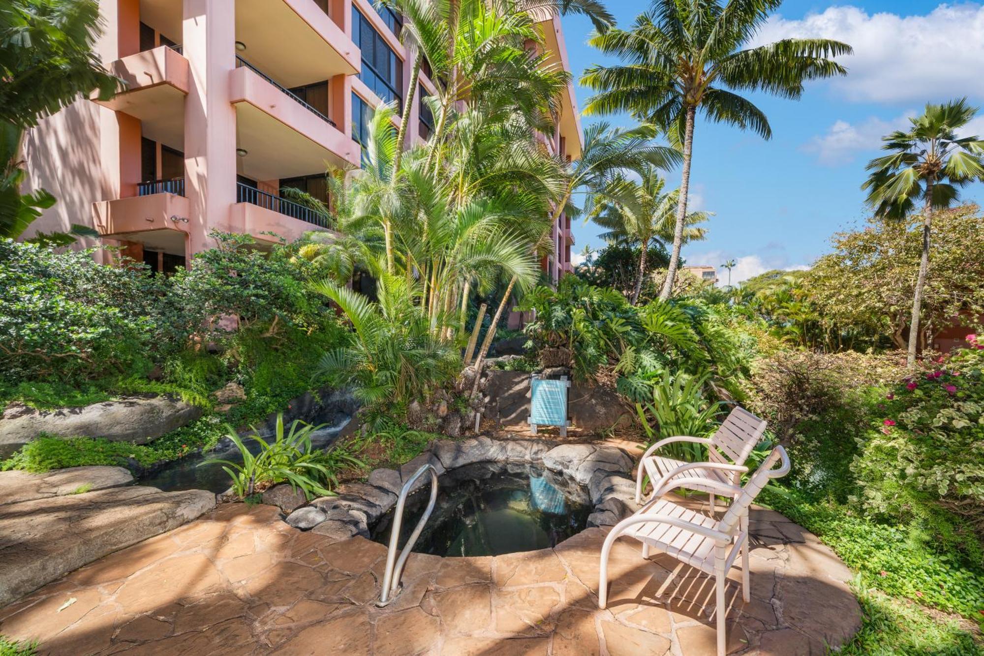 Kahana Falls Resort Napili-Honokowai Dış mekan fotoğraf
