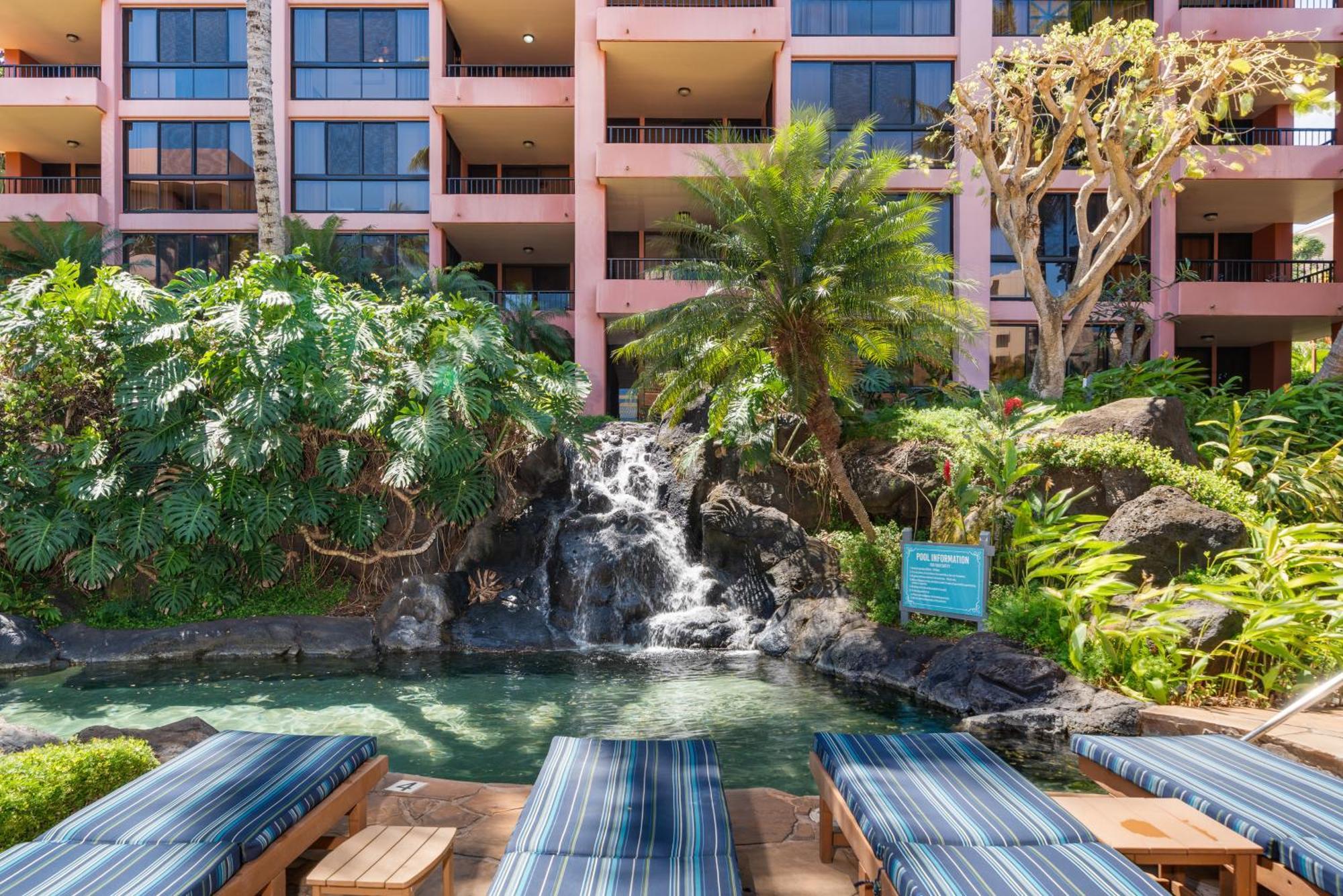 Kahana Falls Resort Napili-Honokowai Dış mekan fotoğraf